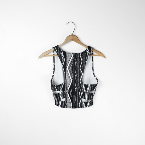 UO // Black and White Aztec Crop Top - Picture 2 of 3